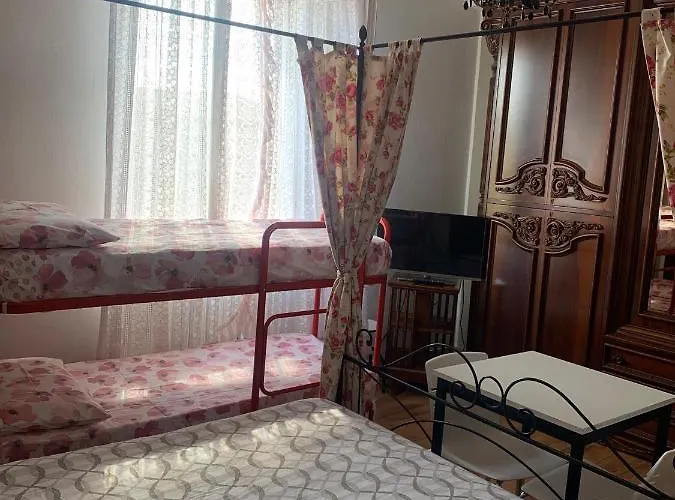 Rialto Couette-café 3*